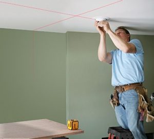 Test niveau laser pas cher plafond Stanley Cubix