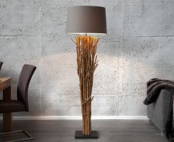 DIY : Fabriquer un lampadaire en bois flotté
