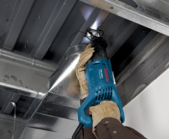 Scie sabre Bosch GSA 1100 E Professionnal : avis et conseils