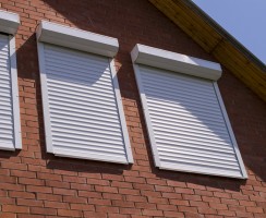 Comment installer des volets roulants